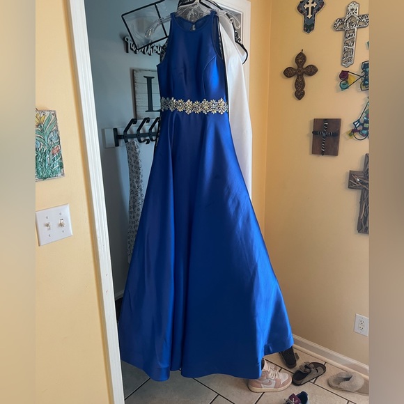 Custom made gorgeous worn once pageant or prom dress - Picture 4 of 4